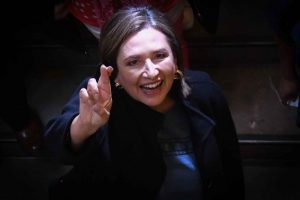 Xóchitl Gálvez, precandidata del Frente Amplio por México para la presidencia de le República, durante su llegada a la reunión "Diálogos Ciudadanos".