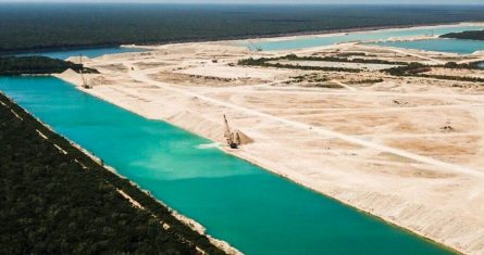 El Presidente Andrés Manuel López Obrador dio a conocer que su Gobierno se ha propuesto que en el primer trimestre de 2024 se de por terminado el litigio con la empresa Calica, la cual explota materiales en la Riviera Maya, y es una filial de la estadounidense Vulcan Materials. Foto: Cuartoscuro