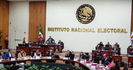 La Comisión de Prerrogativas y Partidos Políticos del Instituto Nacional Electoral (INE) validó ayer martes de manera unánime las solicitudes presentadas por los partidos políticos para postular candidaturas y alianzas mediante coaliciones en las elecciones del 2024.