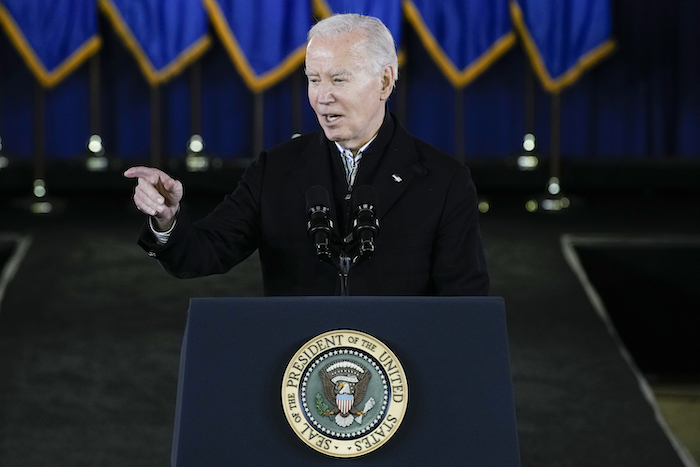 El Presidente Joe Biden habla en la Cámara de Comercio Negra de Wisconsin, el miércoles 20 de diciembre de 2023, en Milwaukee.