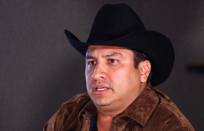 El cantante de regional mexicano, Julión Álvarez, durante la presentación de uno de sus materiales discográficos en 2022. Foto: Cuartoscuro