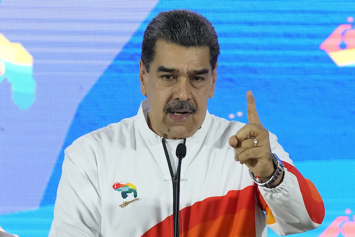 El Presidente de Venezuela, Nicolás Maduro, ofrece una conferencia de prensa tras votar en un referendo sobre las reclamaciones venezolanas sobre Esequibo, una región administrada por Guyana, en Caracas, Venezuela, el domingo 3 de diciembre de 2023.