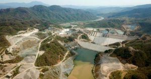 El Presidente de la República, Andrés Manuel López Obrador, inauguró hoy la presa Santa María, en el estado de Sonora, que corre sobre el cause del río Baluarte, y que suministrará agua potable para casi 430 mil habitantes de los municipios de El Rosario y Escuinapa. Foto: X @GobiernoMX