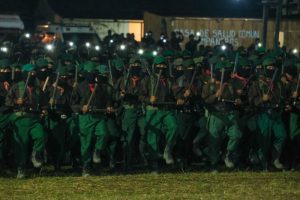 Ante cientos de zapatistas y sociedad civil afín al movimiento del Ejército Zapatista de Liberación Nacional, el subcomandante Moises ofreció un discurso en el marco del 30 aniversario del levantamiento zapatista, centrando su palabra en las desapariciones y violencia que azotan el país, mencionó que como hace treinta años siguen solos y deben continuar con su camino a la autonomía y la defensa de su territorio.