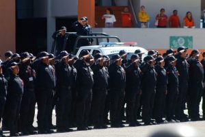 Evelyn Salgado ante elementos de las diversas áreas de la fuerza estatal, tomó la protesta de ley al nuevo secretario de Seguridad Pública en el estado el 25 de enero del 2024. 