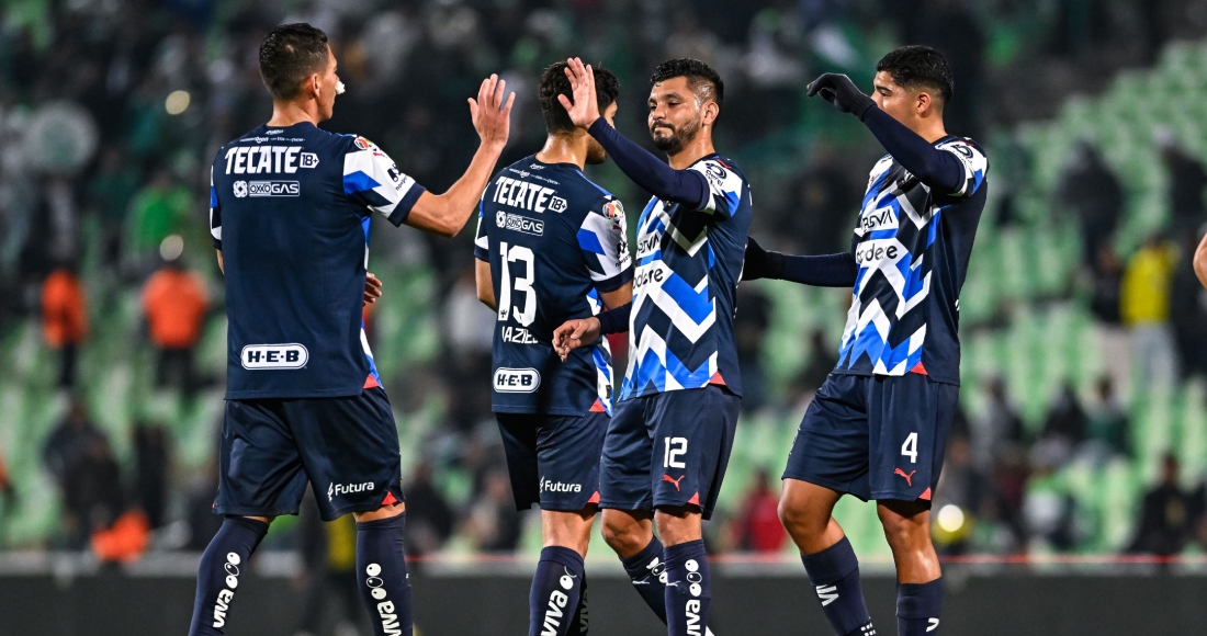 Una aficionada murió y otros cuatro resultaron lesionados luego de ser arrollados por una camioneta en los alrededores del estadio TSM de Torreón, al norte del país, tras el partido de Santos ante Monterrey, informaron el lunes ambos clubes y la Liga Mx.