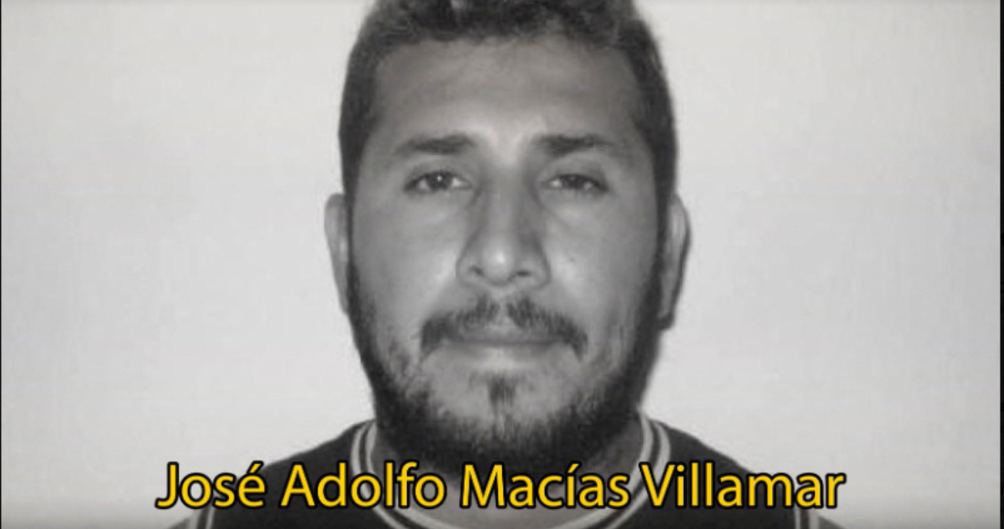 Este cartel de búsqueda publicado el martes 9 de enero de 2024 en X, antes conocida como Twitter, por el Ministerio del Interior de Ecuador, muestra a José Adolfo Macías Villamar, líder de la pandilla Los Choneros. Macías desapareció, según las autoridades, el domingo de una celda de la prisión de Guayaquil donde cumplía una condena de 34 años por tráfico de drogas. También conocido con el alias de "Fito", está en la lista de los más buscados del país y se ofrece recompensa por información que ayude a dar con su paradero.