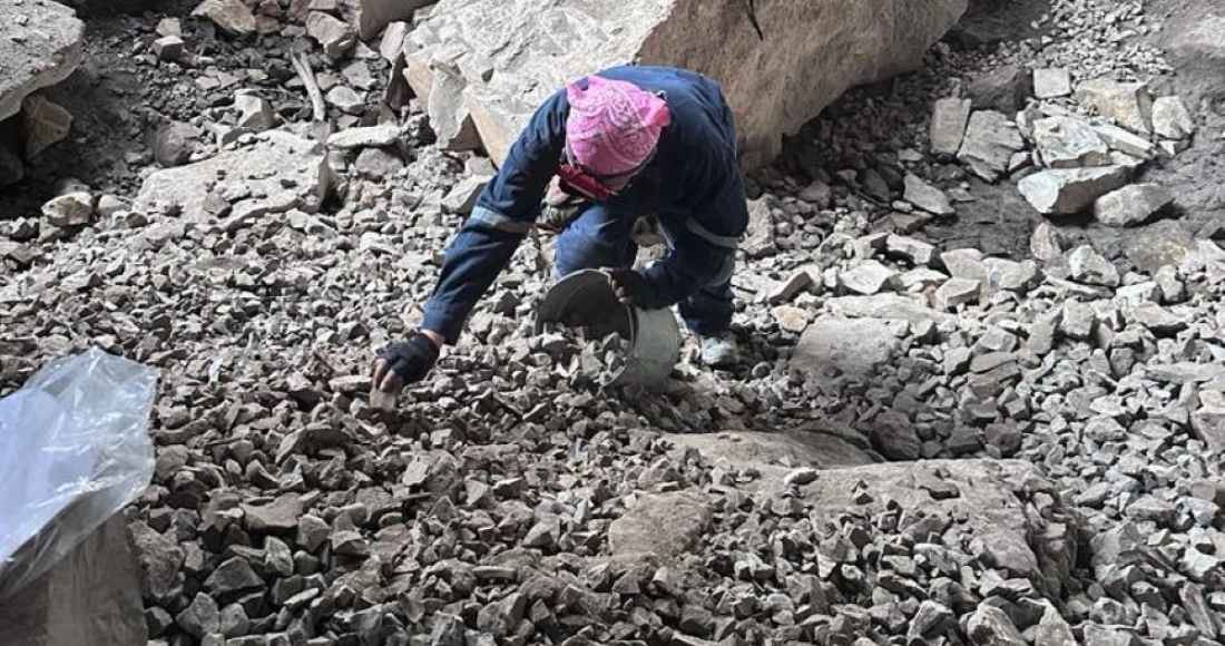 El Instituto Nacional de Antropología e Historia dio a conocer ayer que arqueólogos hallaron restos humanos y utensilios de uso ritual y doméstico en la cueva prehistórica La Morita II, en Nuevo León, como parte del proyecto “Prehistoria y Arqueología Histórica del Noreste de México”. Foto: Moisés Valadez, INAH