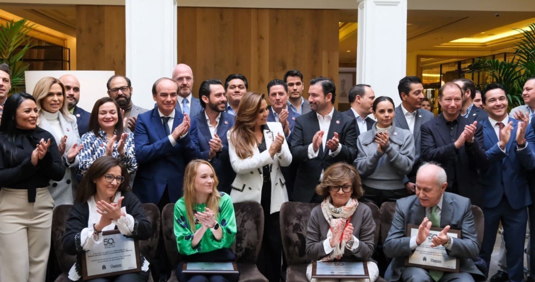 La Gobernadora de Quintana Roo, Mara Lezama Espinosa, sostuvo un encuentro ayer con agencias de viajes y ejecutivos de aerolíneas con motivo de la próxima celebración de la Feria Internacional de Turismo (Fitur) 2024. Foto: Especial