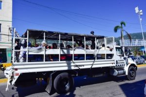 Choferes de diferentes rutas decidieron parar labores desde hace cinco días por amenazas del crimen organizado. 