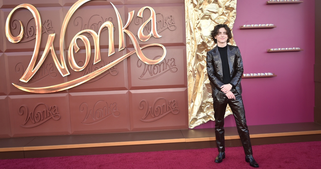 Timothée Chalamet llega al estreno de "Wonka" el domingo 10 de diciembre de 2023, en el cine Regency Village en Westwood, California.