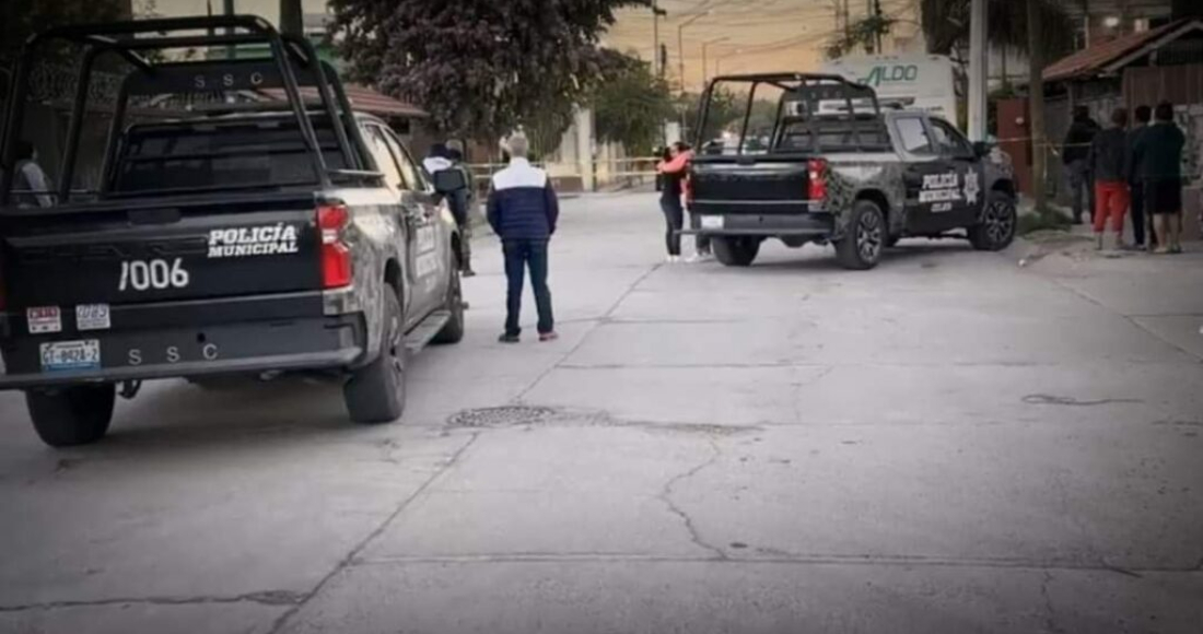 Ejecutan a mujer policía y a su hija, en Celaya.