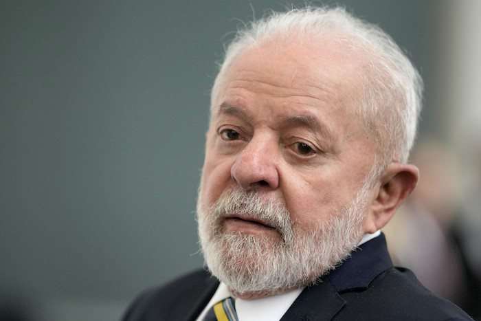 El Presidente brasileño Luiz Inácio Lula da Silva llega a una reunión entre los gobiernos de Alemania y Brasil el lunes 4 de diciembre de 2023, en la Cancillería de Berlín, Alemania.