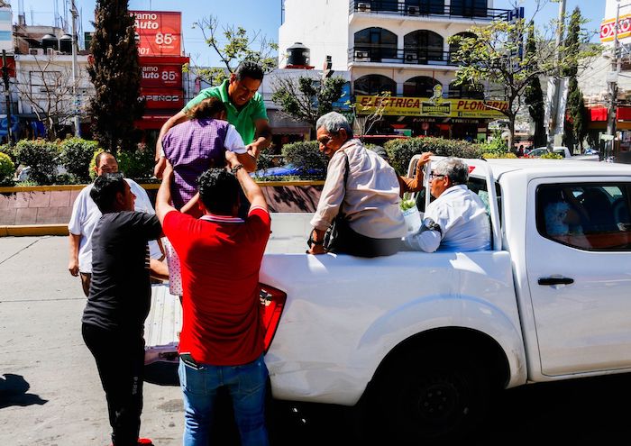 El transporte público de las rutas del Valle del Ocotito (Mohoneras, Buenavista de la Salud, Ocotito, Rincón de la Vía, Cajeles y Carrizal de la Vía) y Tierra Colorada anunciaron que ya no ingresarían a la ciudad capital hasta que existan las condiciones para laborar y poder desempeñar su trabajo sin amenazas.