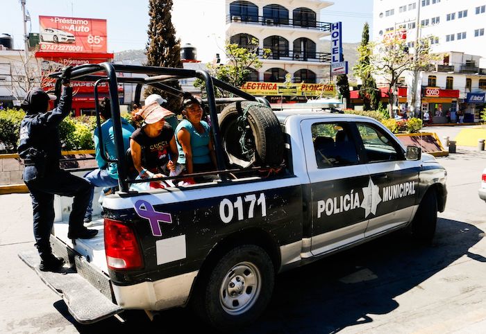 Transportistas de Chilpancingo pararon labores tras ataques armados que dejaron un saldo de cuatro choferes del transporte público muertos y un herido.