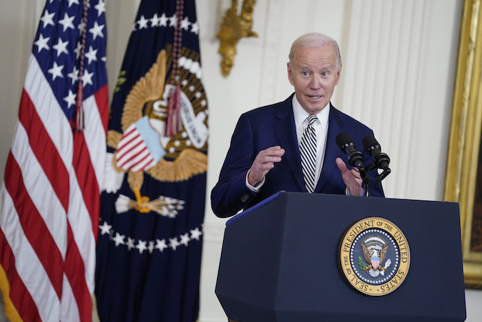 El Presidente Joe Biden habla durante un evento en la Casa Blanca, el 30 de octubre de 2023, en Washington.