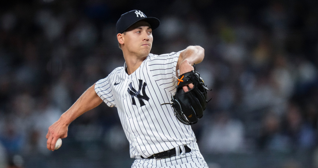 En foto del 22 de septiembre del 2023, el abridor de los Yanquis de Nueva York Luke Weaver trabaja el juego ante los Diamondbacks de Arizona. El viernes 2 de febrero del 2024, anuncian que los Yanquis tendrán dos juegos de pretemporada en México enfrentando a los Diablos Rojos en marzo.