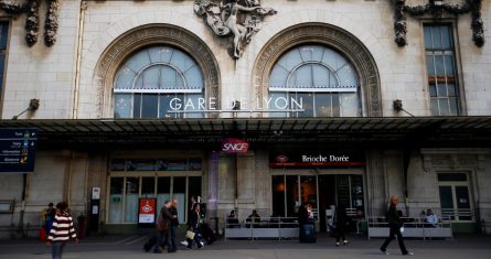 En esta imagen, vista general del exterior de la estación ferroviaria de Lyon, en París, Francia, el 18 de octubre de 2017. Foto: François Mori, archivo, AP