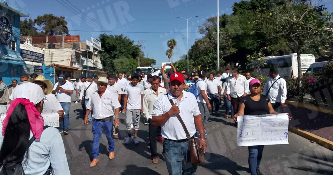 Los manifestantes exigieron respuesta a la Gobernadora de la entidad, Evelyn Salgado, y a la Alcaldesa Norma Otilia Hernández por la ola de violencia que enfrentan los transportistas desde hace meses.