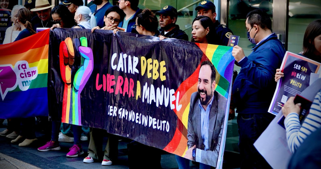 Protesta frente a la Embajada de Reino Unido por la liberación de Manuel Guerrero, preso en Qatar.