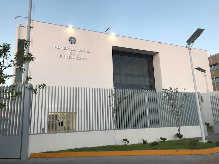 Edificio del Poder Judicial de la Federación en Ciudad Juárez, donde se han celebrado las audiencias judiciales contra los 11 acusados de la tragedia migrante ocurrida en la estancia migratoria del INM el 27 de marzo de 2023.