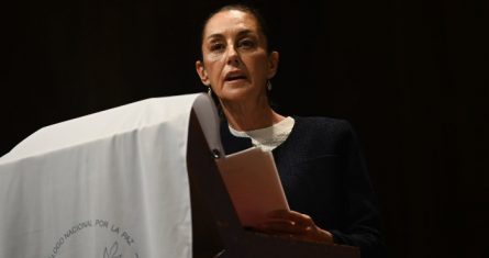 Claudia Sheinbaum , candidata presidencial de Morena, participó en el encuentro con la Conferencia del Episcopado Mexicano.