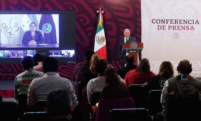 El Presidente Andrés Manuel López Obrador reveló la mañana de este miércoles que Honduras, al igual que Venezuela, retirará a su personal diplomático de Ecuador, esto como un acto de solidaridad con México por el asalto que sufrió su Embajada en Quito el pasado 5 de abril.