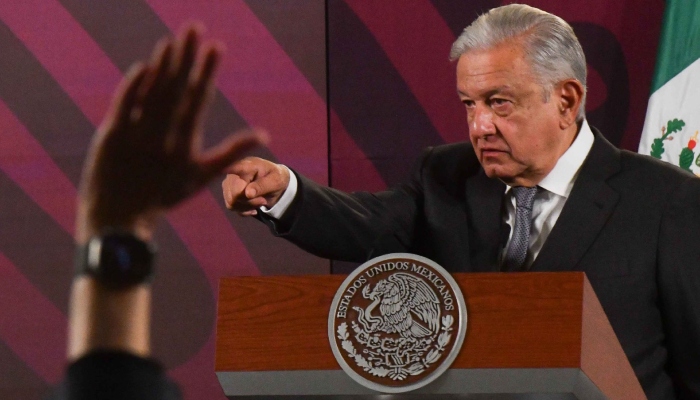 El Presidente Andrés Manuel López Obrador durante su intervención en la conferencia de prensa matutina en Palacio Nacional. 