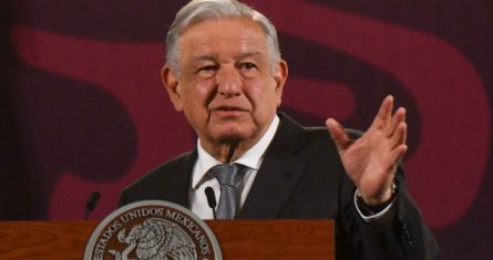 Andrés Manuel López Obrador, Presidente de México, durante su intervención en la conferencia de prensa matutina en Palacio Nacional.