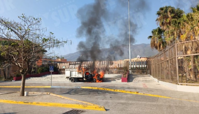 El asesinato del normalista Yanki Kothan por parte de policías estatales de Guerrero ha desatado protestas a lo largo de marzo y lo que va de abril.