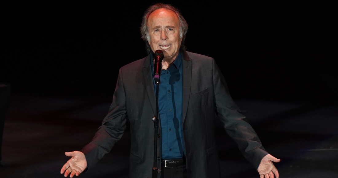 El cantautor español Joan Manuel Serrat durante su concierto de la gira "El vicio de cantar". Serrat 1965-2022" en el Auditorio Nacional de la Ciudad de México el 18 de mayo de 2022. El músico y cantautor Joan Manuel Serrat ganó el miércoles el Premio Princesa de Asturias de las Arte.