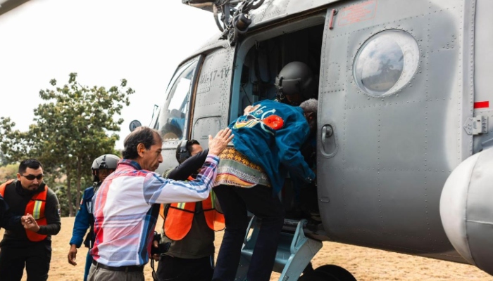 34 personas mexicanas que radicaban en Haití fueron evacuadas de esa isla por personal de la Secretaría de Relaciones Exteriores y de la Secretaría de Marina-Armada de México.