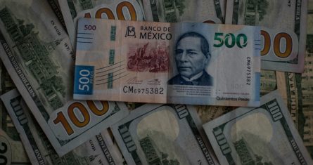 Pese al escenario pesimista, el día de la aprobación de la reforma el peso consiguió una avance frente al dólar.