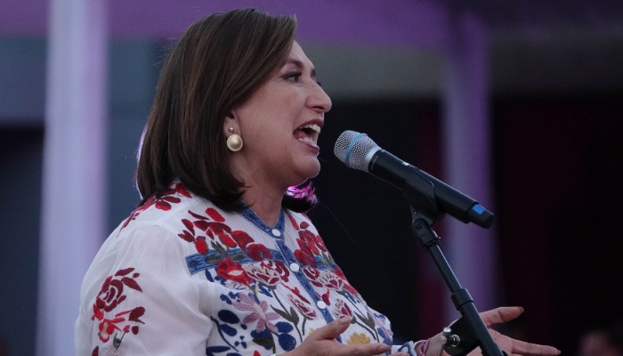 Xóchitl Gálvez, candidata a la Presidencia de la República por la coalición Fuerza y Corazón por México (PAN-PRI-PRD) acudió a las inmediaciones del Instituto Nacional Electoral (INE) cómo parte del ensayo previo al primer debate presidencial el día de mañana en dicha sede.