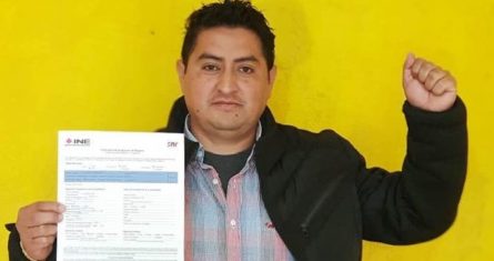 Luis Ángel Flores Calvo, el candidato a la presidencia municipal de Rayón por el Partido Chiapas Unido, fue víctima de un ataque armado el pasado lunes por la noche, cuando regresaba de actividades proselitistas en compañía de sus simpatizantes, en el tramo carretero Rayón-Pantepec.