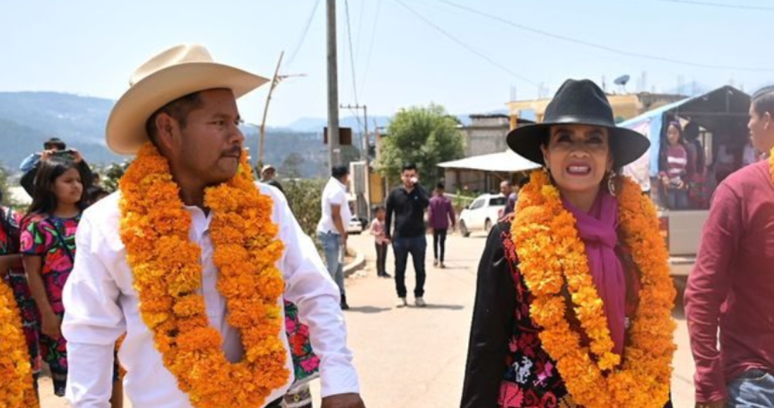 El candidato a Alcalde de Cochoapa El Grande, Albino Gómez Vázquez, fue localizado ya está bajo resguardo de la Guardia Nacional (GN) y la Policía Estatal, mientras que el coordinador de la campaña para la elección municipal de Cochoapa el Grande, Fidel Chelo fue asesinado este domingo en un ataque de hombres armados.