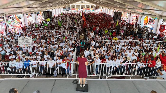 Ayer, Claudia Sheinbaum, candidata a la Presidencia de República por la coalición Sigamos Haciendo Historia, encabezó un mitin con simpatizantes de Durango.