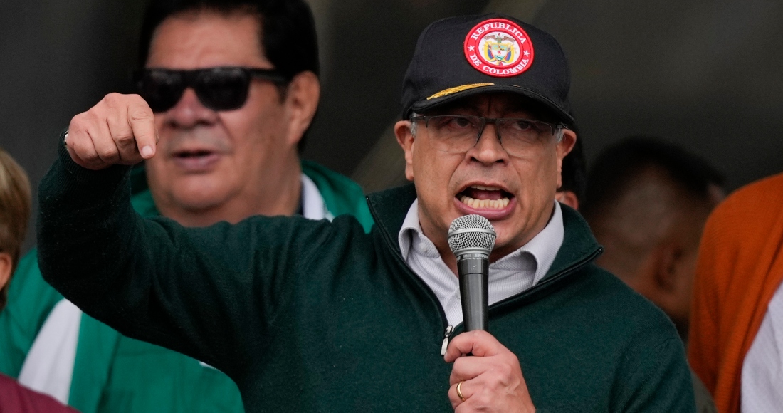 El Presidente colombiano Gustavo Petro habla en la marcha del Día Internacional de los Trabajadores en Bogotá, Colombia, el miércoles 1 de mayo de 2024. Petro describió el miércoles las acciones de Israel en Gaza como “genocidio” y anunció que su gobierno pondría fin a las relaciones diplomáticas con Israel a partir del jueves.