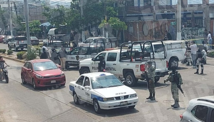 Los restos humanos de seis personas fueron hallados esta mañana y una camioneta tipo Urvan de transporte público fue incendiada en distintos hechos de violencia en Acapulco.