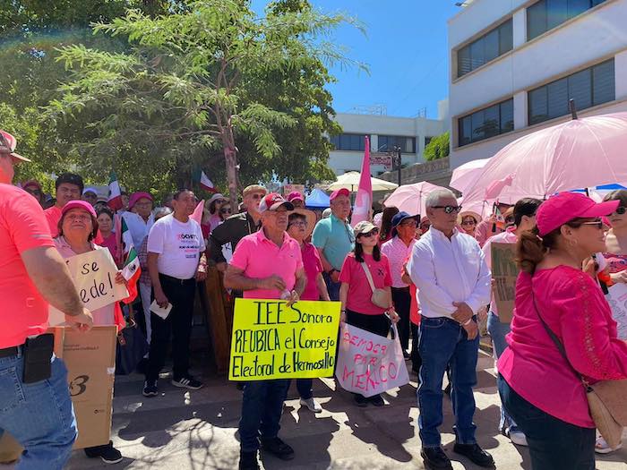 Los participantes manifestaron sus posicionamientos y exigencias frente a los hermosillenses.