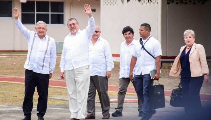 El Presidente de México, Andrés Manuel López Obrador y Bernardo Arévalo, Presidente de Guatemala, se reunieron en Tapachula con el fin de fortalecer los temas en material de la seguridad fronteriza, economía y desarrollo social. 