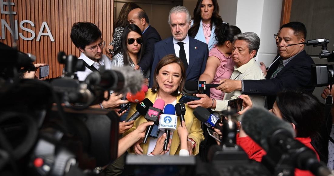 Luego de reunirse con los consejeros del Tribunal Electoral del Poder Judicial de la Federación (TEPJF) , Xóchitl Gálvez, candidata presidencial de la coalición Fuerza y Corazón por México, habla con los medios de comunicación.