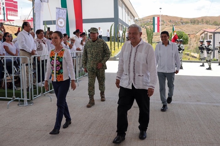 Desde el municipio de Santa Cruz Xoxocotlán, Oaxaca, Claudia Sheinbaum Pardo aseguró que la Guardia Nacional (GN) es una institución que tiene el objetivo de velar por la seguridad pública; es decir, "de cuidar al pueblo de México con disciplina, honestidad, entrega, y procurando justicia y paz".