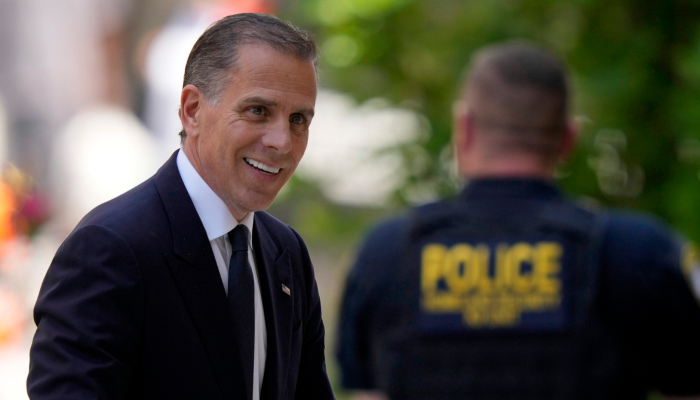 Hunter Biden llega para comparecer ante el tribunal, el viernes 24 de mayo de 2024, en Wilmington, Delaware. 