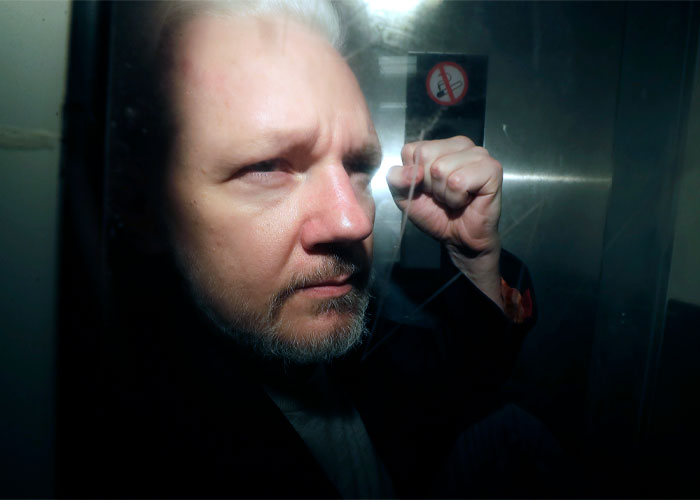 julian-assange-australia-llegada-5