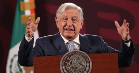 Andrés Manuel López Obrador, Presidente de México, durante la conferencia matutina en Palacio Nacional.