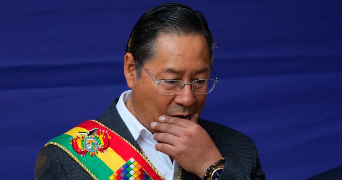 El Presidente boliviano, Luis Arce, asiste a un ritual indígena antes de rendir su informa anual sobre el estado de la nación en el Palacio Presidencial en La Paz, Bolivia, el 22 de enero de 2024.