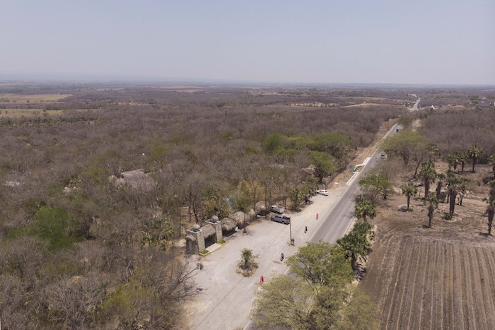 Una vista aérea del parque de vida silvestre sin fines de lucro Selva Teneek, donde los animales están siendo tratados por estrés por calor en medio de una continua ola de calor y sequía, en Ciudad Valles, México, el sábado 8 de junio de 2024.