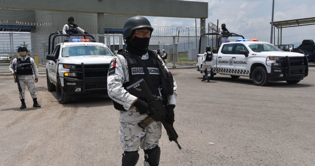 Elementos de la Guardia Nacional realizan rondines en el Centro Federal de Readaptación Social Número 1 “El Altiplano”. 