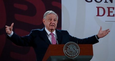 El Presidente López Obrador negó que el juicio político presentado por la Secretaría de Gobernación contra el Juez Rodrigo de la Peza López no responde a una venganza política, sino porque el juzgador violó la Constitución.